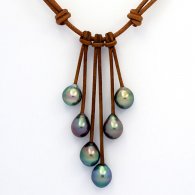 Collana in Cuoio e 6 Perle di Tahiti Semi-Barocche C di 9.6 a 9.9 mm
